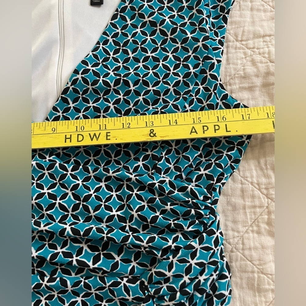 Ann Taylor Black Label Dress Geometric Print Faux Wrap Sz 8 Sleeveless Teal - Picture 9 of 10